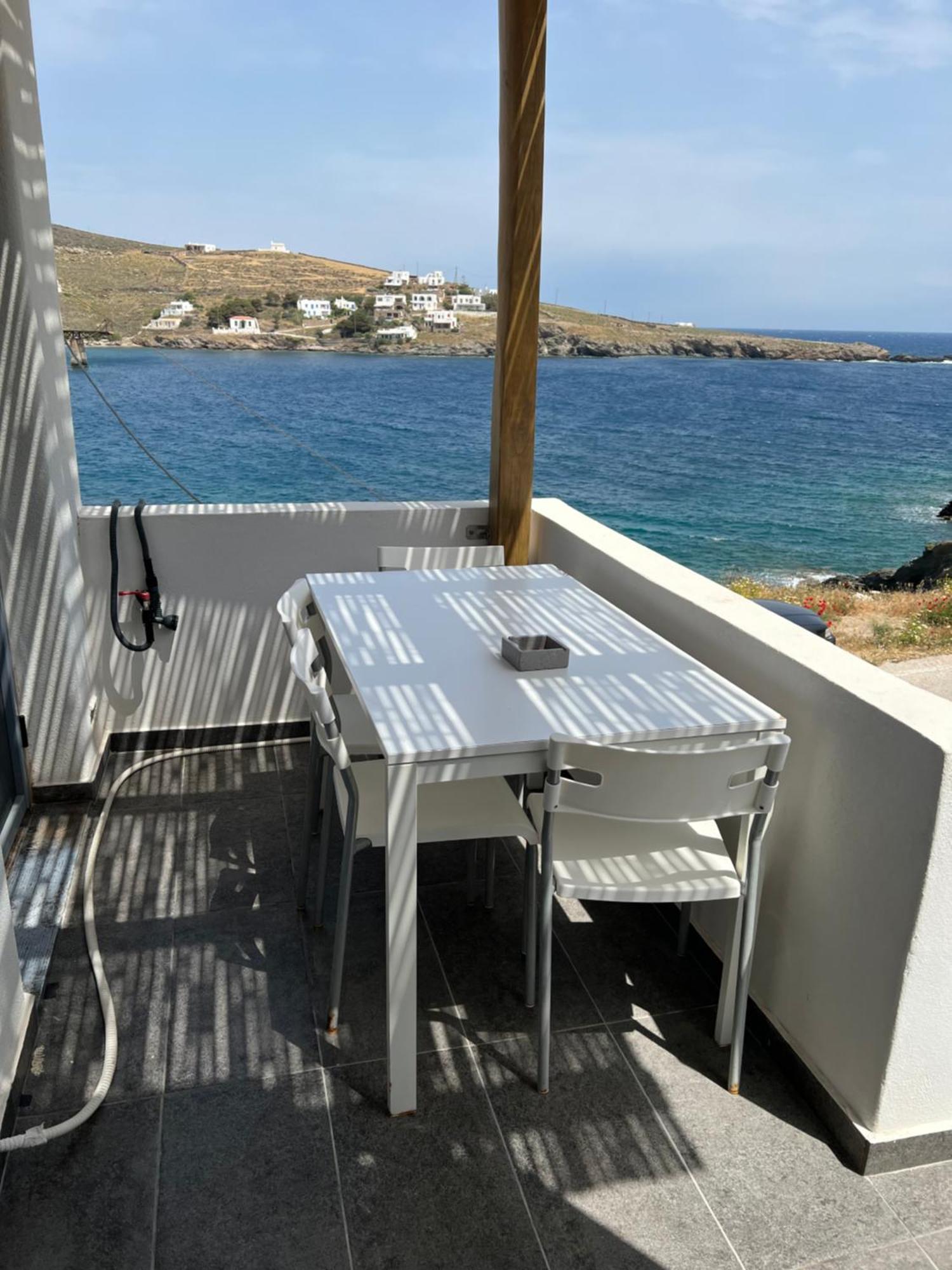 Theis Seafront Retreat - Loutra Seaview Bliss Villa Exterior photo